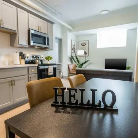 Stylish Studio With Free Parking Near Medical District